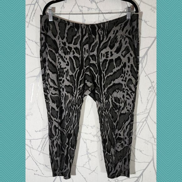 Diane Kennedy Gray Abstract Animal Print Knit Ankle Leggings - Picture 1 of 3